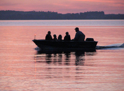 As temperatures warm up around the Manistique Lakes Area, guests enjoy fishing on our many lakes and streams, mushrooming, smelt dipping, and ATVing.